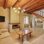 Villa Oros