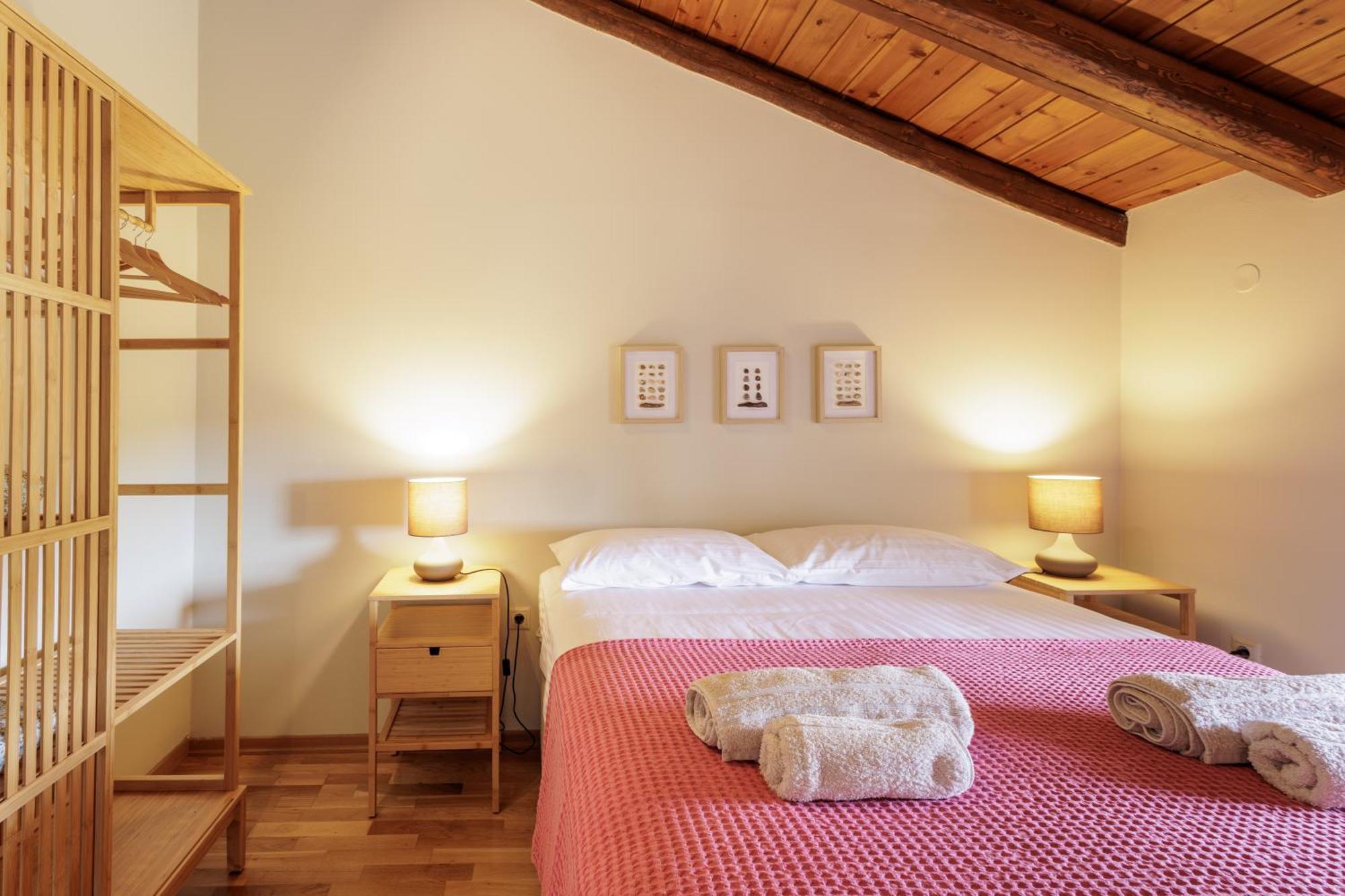 Villa Oros